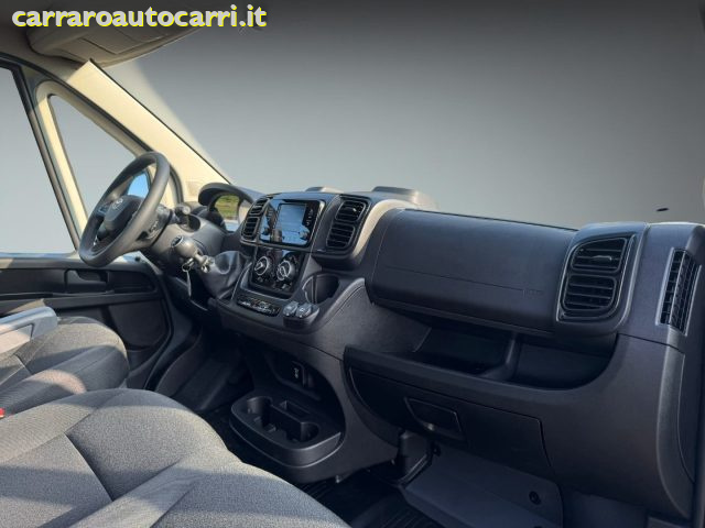 TOYOTA Proace Max usata, con Luci diurne