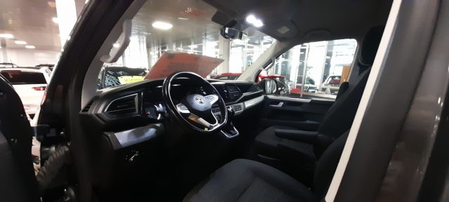 VOLKSWAGEN Multivan usata 36