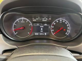 OPEL Corsa usata, con USB