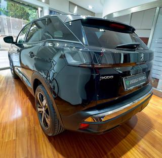 PEUGEOT 3008 usata, con Boardcomputer