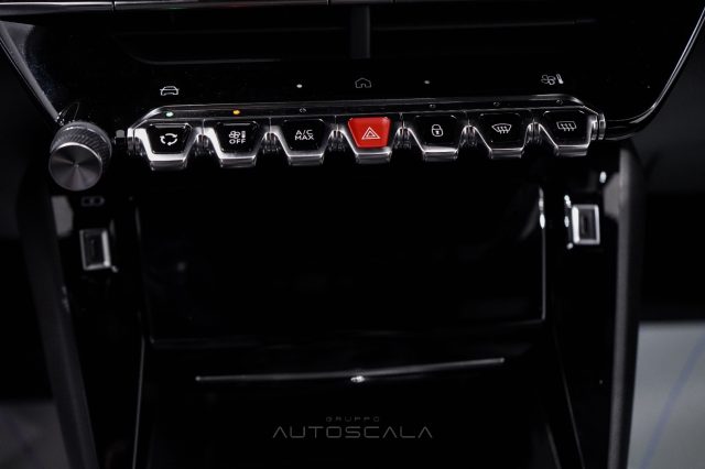 PEUGEOT 2008 usata, con USB