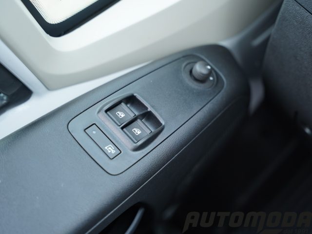 PEUGEOT Boxer usata, con Riconoscimento dei segnali stradali