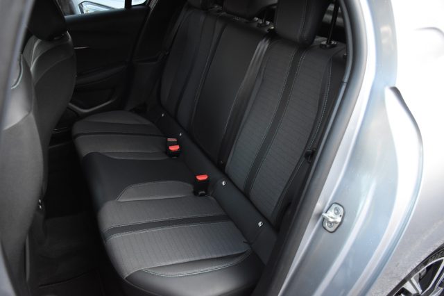 PEUGEOT 208 usata, con Boardcomputer