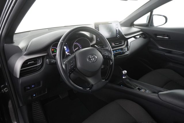 TOYOTA C-HR usata 4