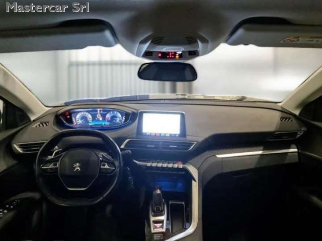 PEUGEOT 5008 usata, con Park Distance Control