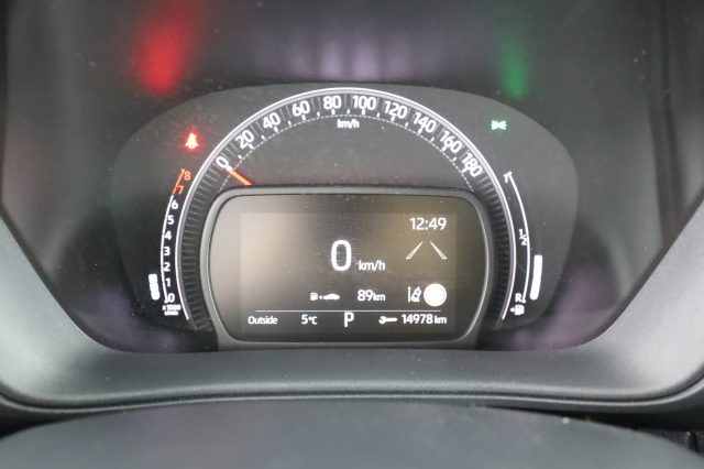 TOYOTA Aygo X usata 5