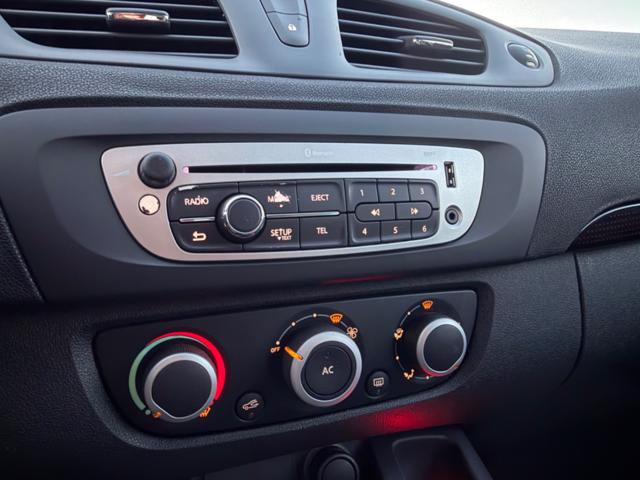 RENAULT Scenic usata 28