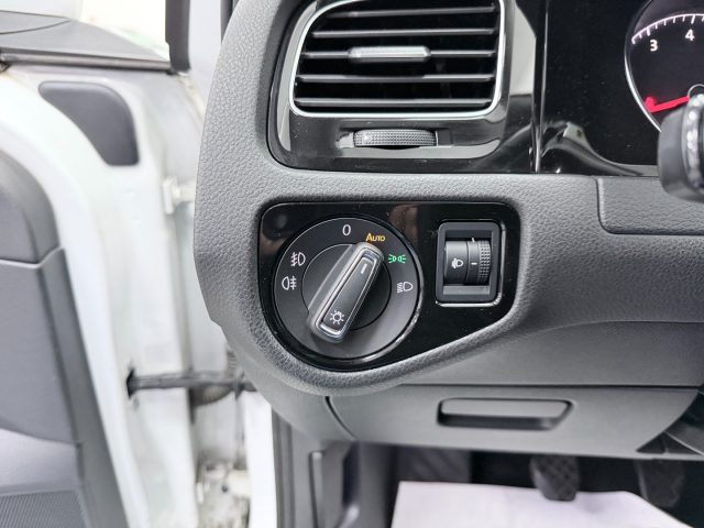 VOLKSWAGEN Golf usata, con MP3