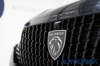 PEUGEOT 2008 usata, con Fari full-led