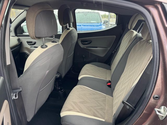 LANCIA Ypsilon usata, con Fendinebbia