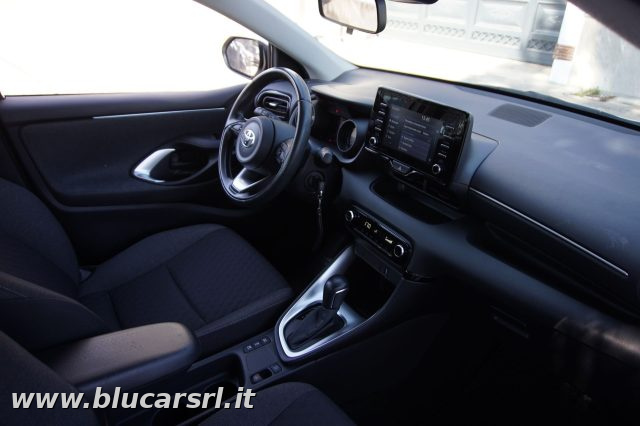 TOYOTA Yaris usata, con ESP