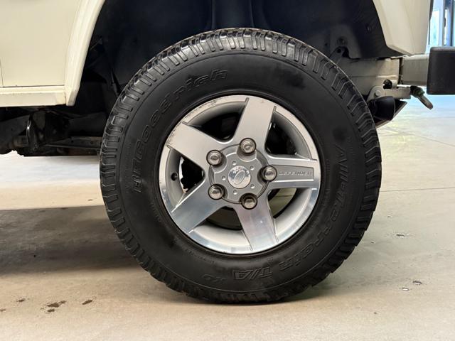 LAND ROVER Defender usata 15