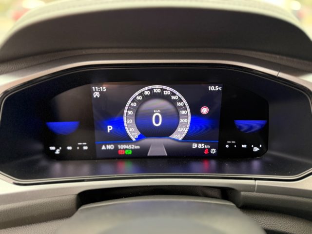 VOLKSWAGEN T-Roc usata, con Sensori di parcheggio posteriori