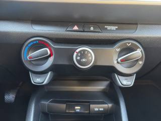 KIA Stonic usata, con Airbag testa