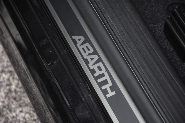 ABARTH 595 usata, con Volante in pelle