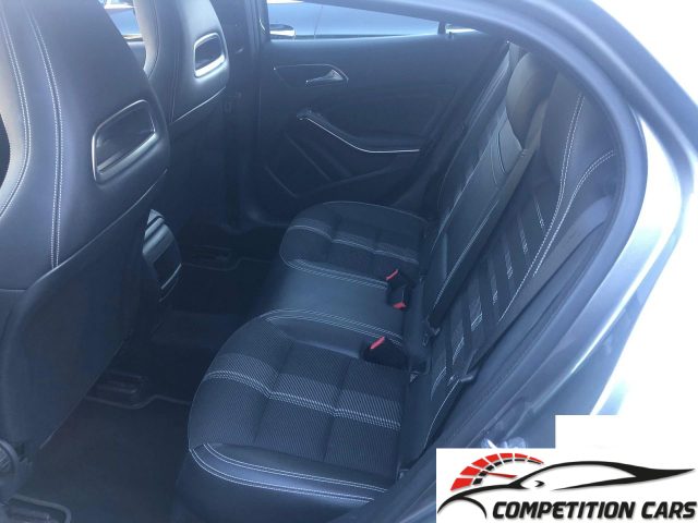 MERCEDES-BENZ GLA 180 usata, con Specchietti laterali elettrici