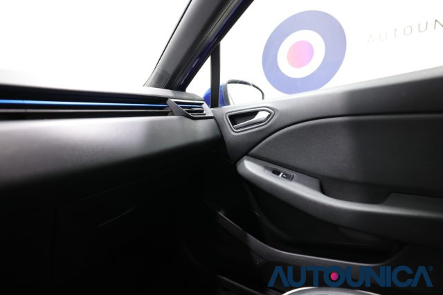 RENAULT Clio usata, con Specchietti laterali elettrici