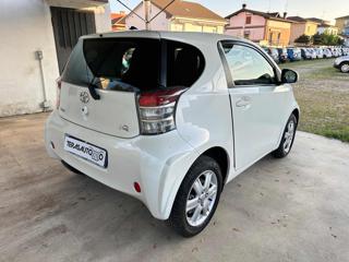 TOYOTA iQ usata, con Airbag Passeggero