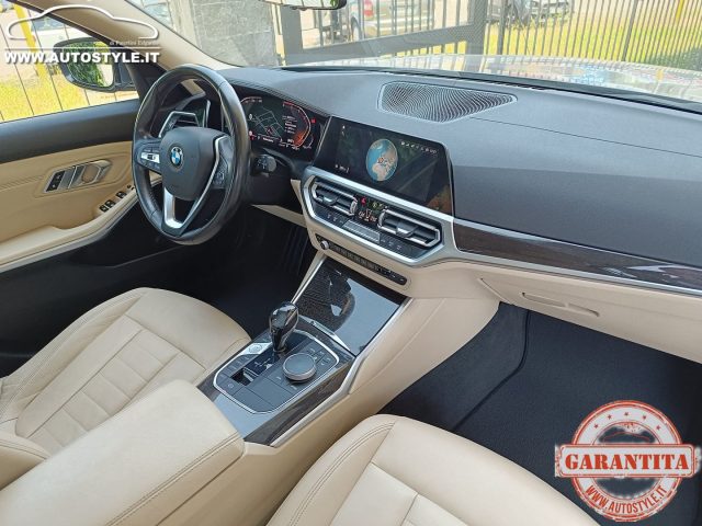 BMW 320 usata, con Schermo multifunzione interamente digitale