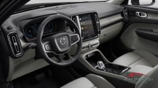 VOLVO XC40 usata 8
