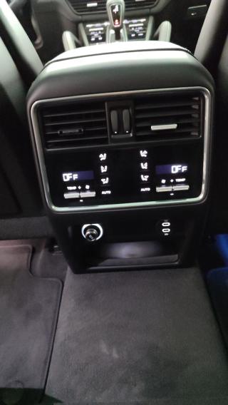 PORSCHE Cayenne usata, con Controllo automatico clima