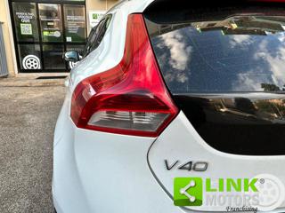 VOLVO V40 Cross Country usata, con Servosterzo