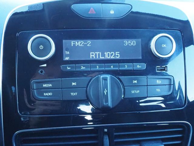 RENAULT Clio usata, con Sedile posteriore sdoppiato