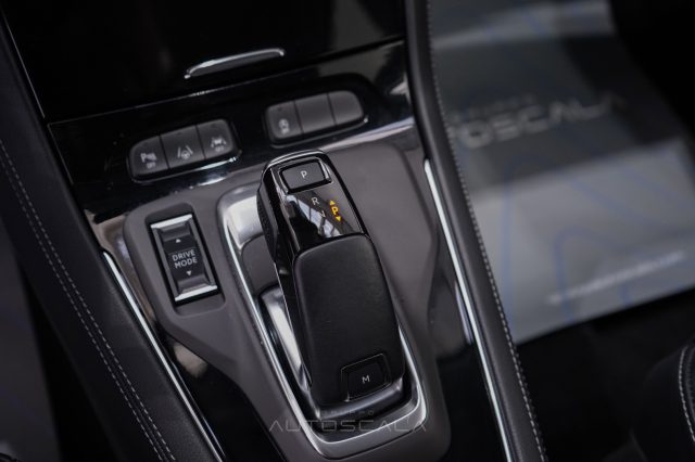 OPEL Grandland usata, con Bluetooth