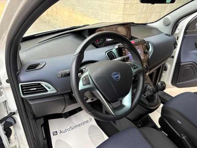 LANCIA Ypsilon usata, con ESP