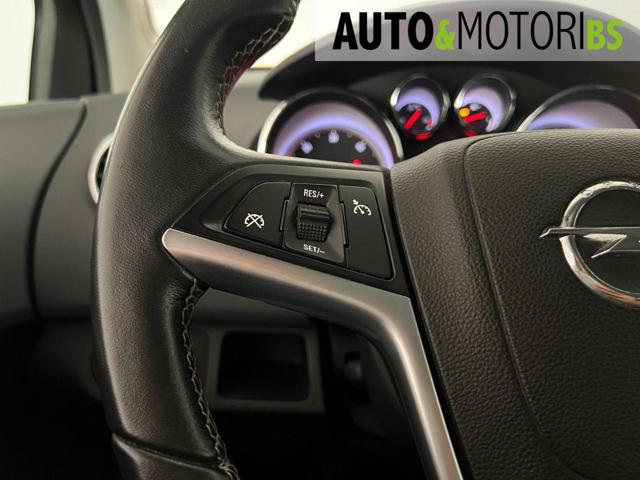 OPEL Meriva usata, con USB