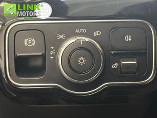 MERCEDES-BENZ A 180 usata, con Luci diurne LED