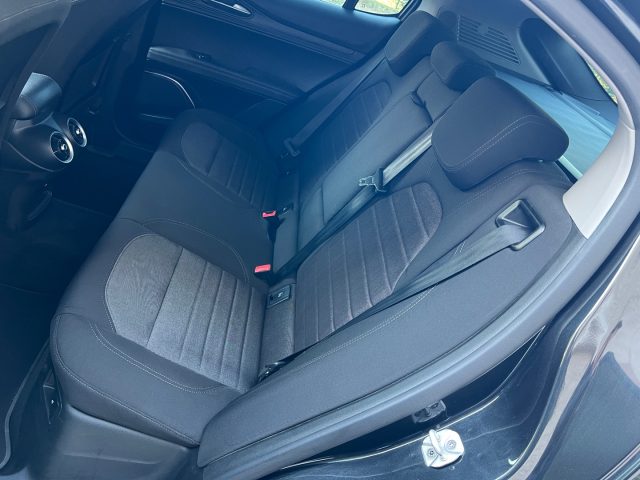 ALFA ROMEO Stelvio usata, con Regolazione elettrica sedili
