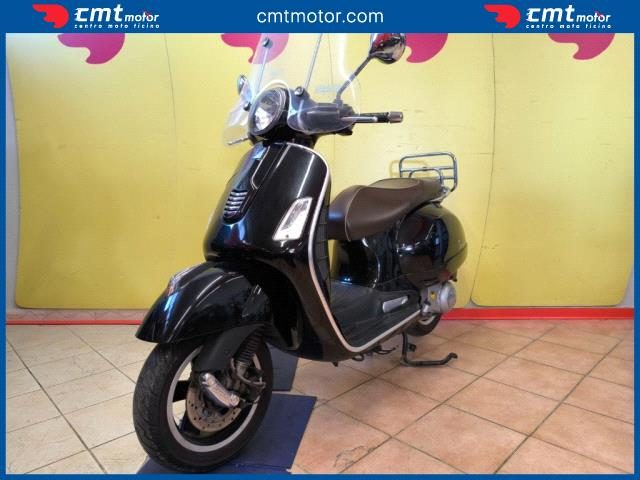 VESPA GTS 300 usata 1