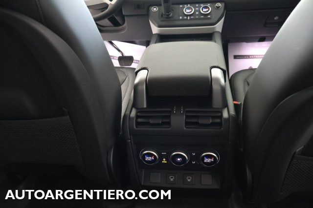 LAND ROVER Defender usata, con Bluetooth