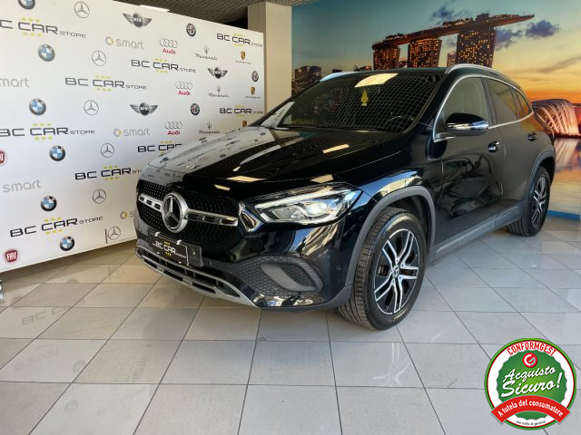 MERCEDES-BENZ GLA 200 usata, con Vetri oscurati