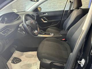 PEUGEOT 308 usata, con Android Auto