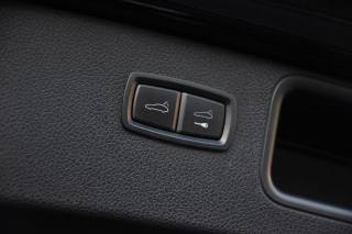 PORSCHE Macan usata, con Park Distance Control