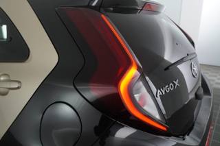 TOYOTA Aygo X usata 8