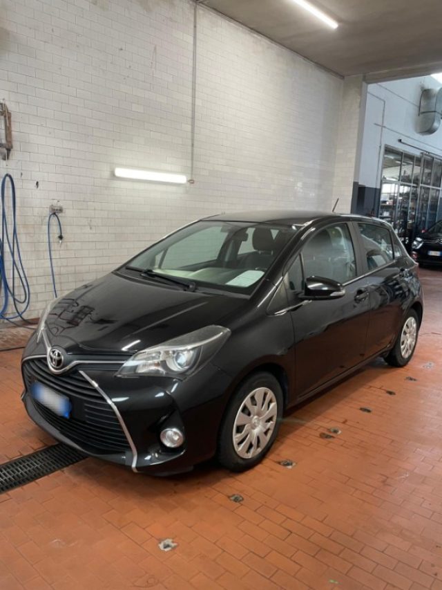 TOYOTA Yaris usata, con ABS