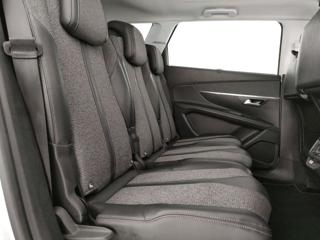 PEUGEOT 5008 usata, con Sistema di navigazione