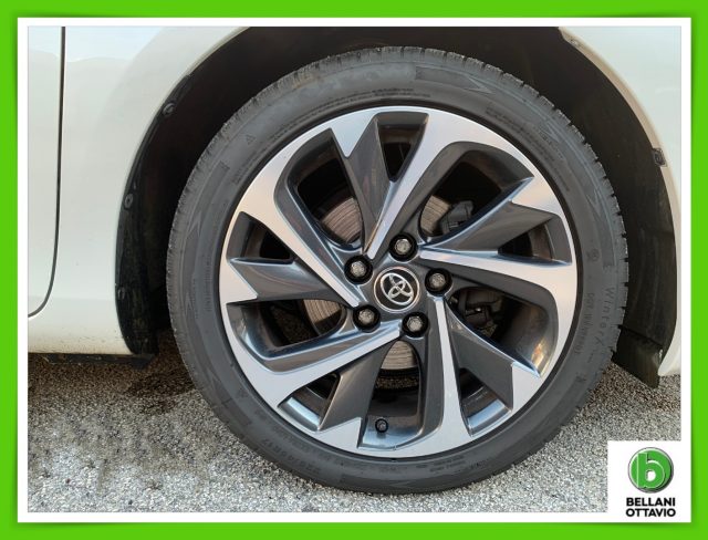 TOYOTA Auris Touring Sports usata, con Autoradio