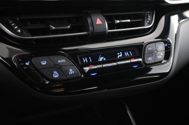 TOYOTA C-HR usata 11