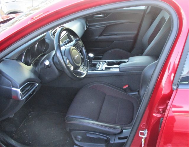 JAGUAR XE usata, con Airbag Passeggero
