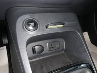 RENAULT Captur usata, con Touch screen