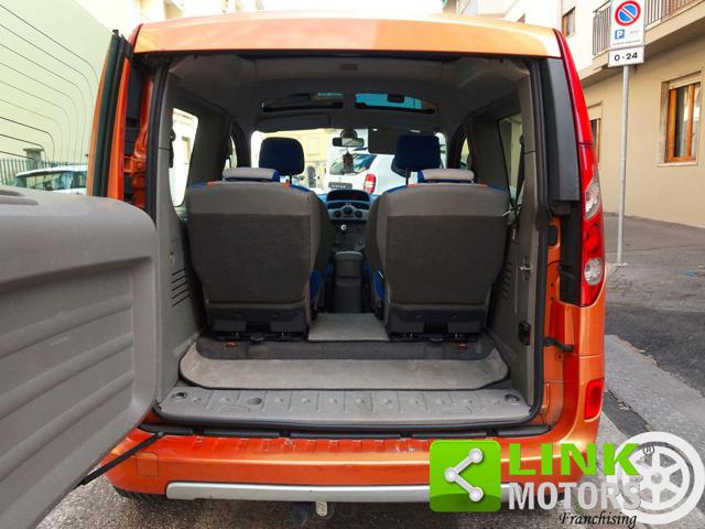RENAULT Kangoo usata, con MP3