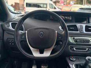 RENAULT Scenic usata, con Chiusura centralizzata