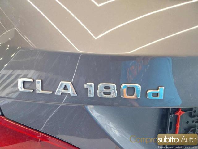 MERCEDES-BENZ CLA 180 usata 22