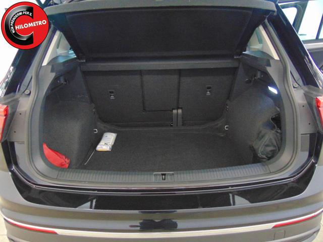VOLKSWAGEN Tiguan usata, con Autoradio