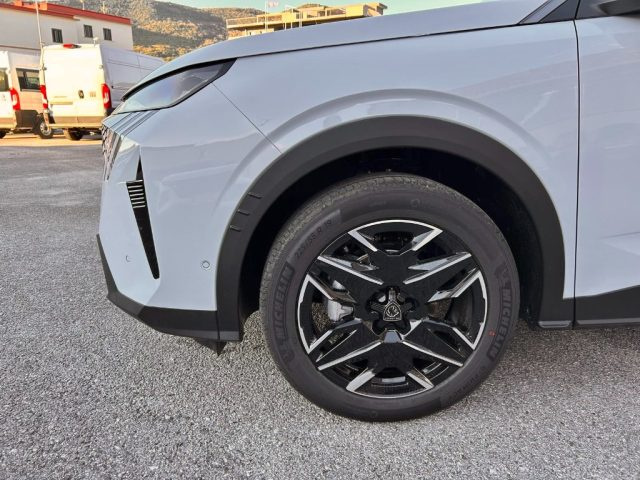 PEUGEOT 3008 usata 32