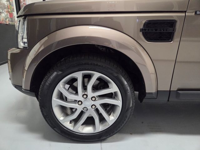 LAND ROVER Discovery usata, con MP3